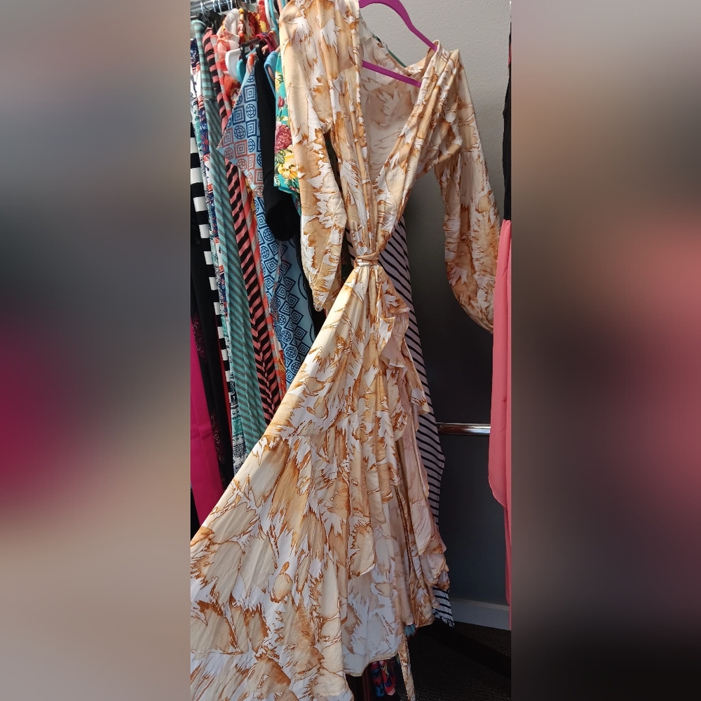 Elegant Cream Floral Women's Dress